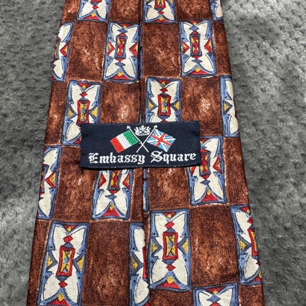 Embassy Square Mens Silk Tie Brown Geometric Print Made in USA Italian Fabric - Picture 4 of 8